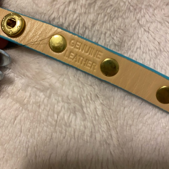 Turquoise leather wrap bracelet - Picture 3 of 4